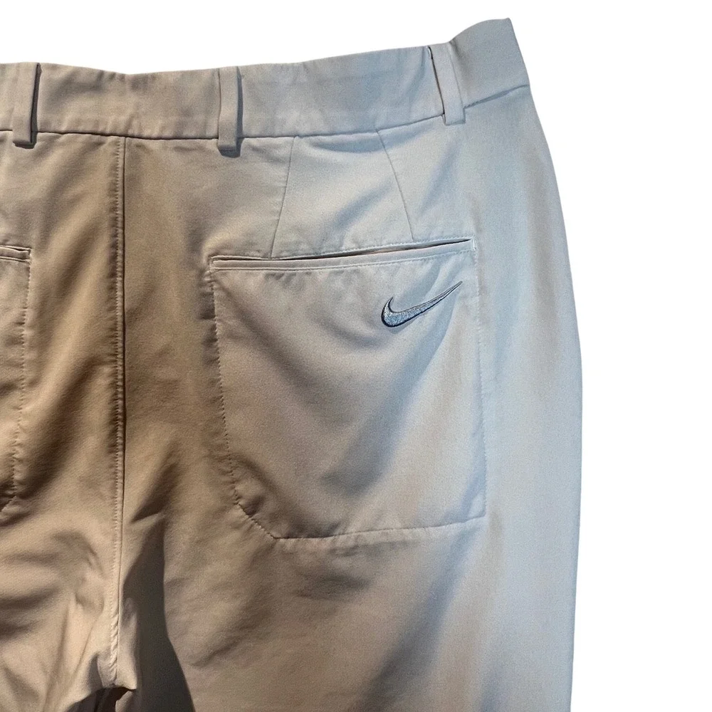 Nike Golf Pants Flat Front Light‎ Tan Athletic Performance Size 36x30(actual 29)